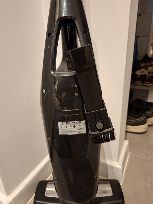 Aspirator vertical Rowenta 2in1 cu GARANTIE