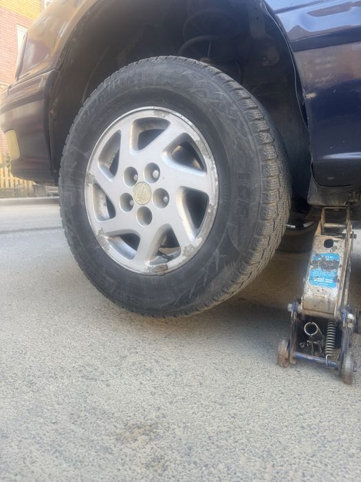 домкрат автомобильный