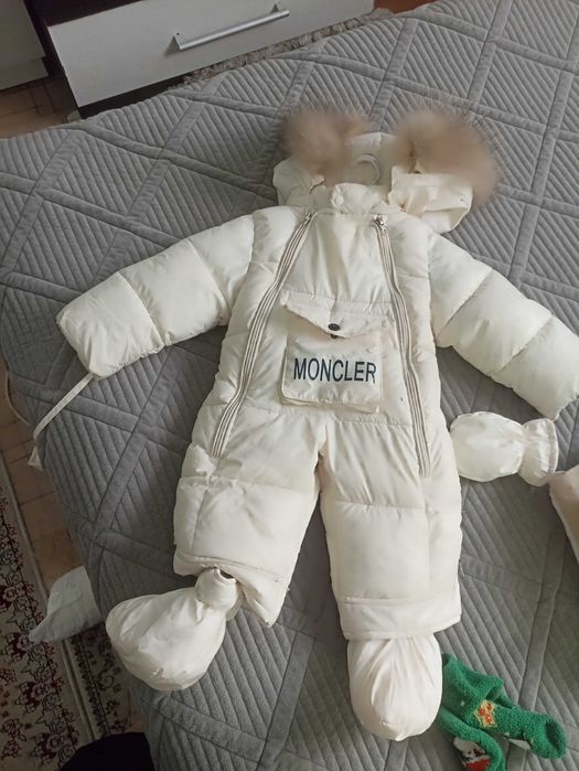 Комбинезон или конверт для выписку