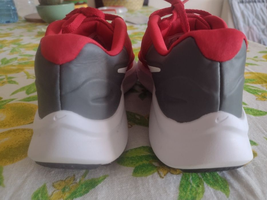 Маратонки Nike унисекс