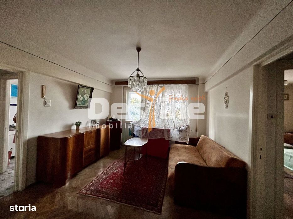 Apartament 2 cam, semidecomandat, Centrala Proprie, Centru, Ploiesti