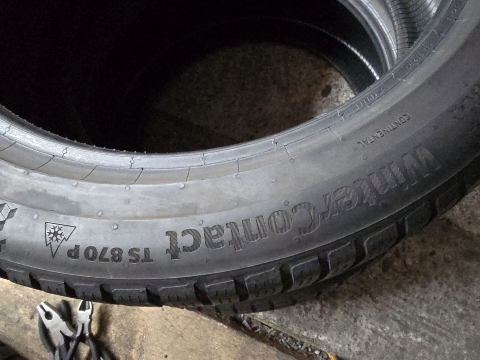 Continental 235/45 R18 98V MS iarnă