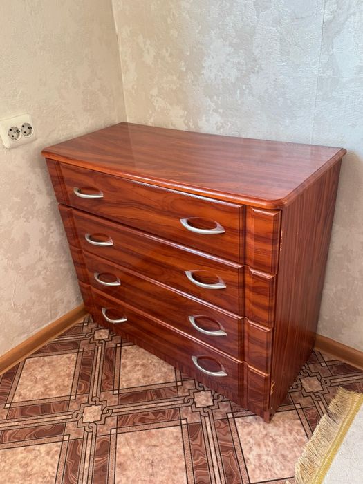 Продаем гарнитур в связи с переездом