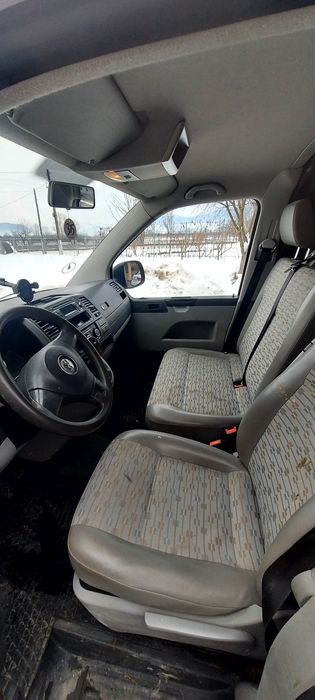 Vând Volkswagen T5