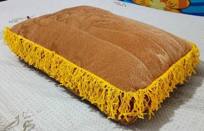 Подушка диванная