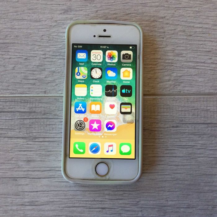 отличен IPHONE 5S GOLD 16 GB Айфон 5s без забележки от САЩ