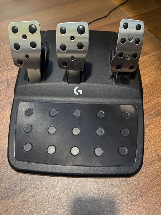 Logitech G923 волан и педали