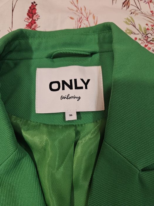 Дамско сако Only