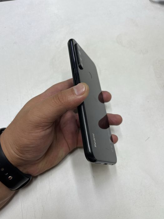 Redmi Note 8 (64ГБ) в идеальном состояний