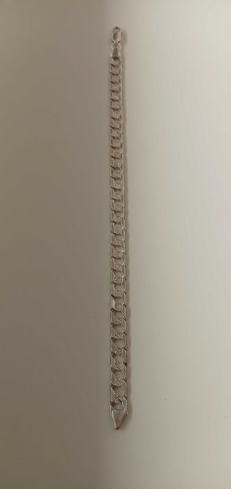 Сребърна гривна .