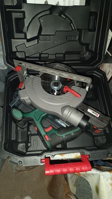 Vând girafă pentru șlefuit,circular de mână cu acumulator