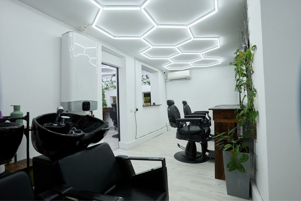 Inchiriez scaun / post de lucru Hush Studio