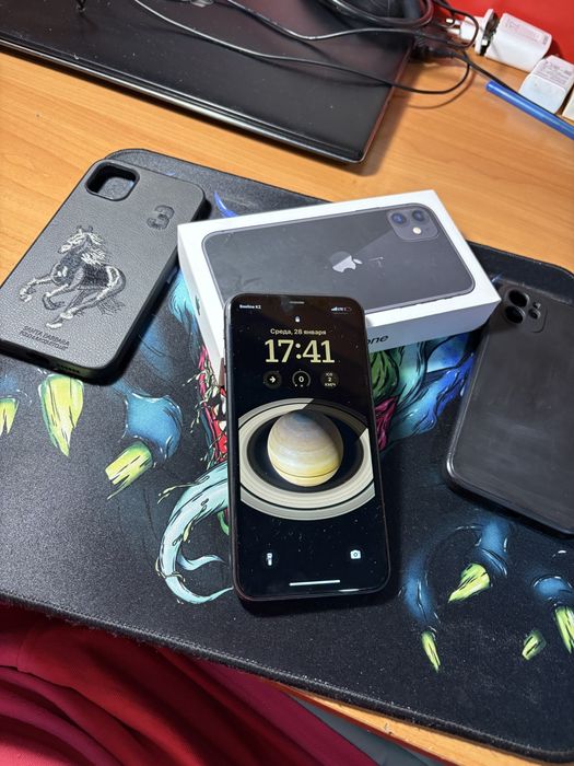 Продам айфон 11 черный