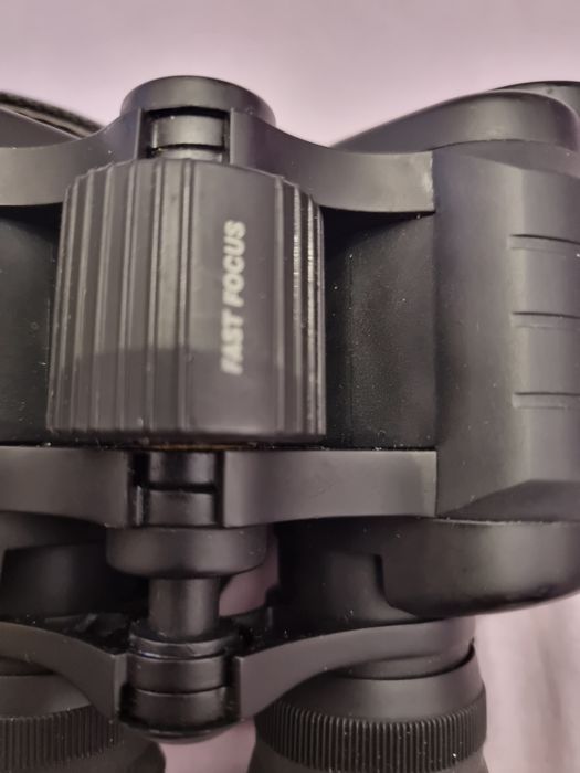 Binoclu VANGUARD 8×30mm