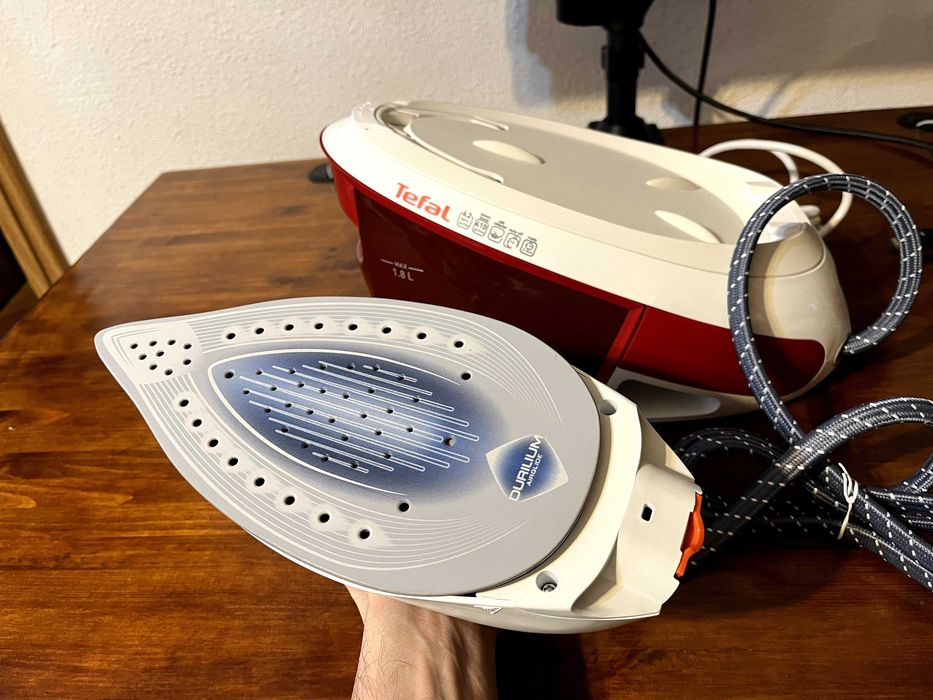 Statie de calcat Tefal Express Anti-Calc SV8030E0