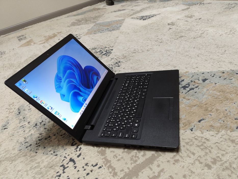 Отличный с SSD ноутбук Lenovo
