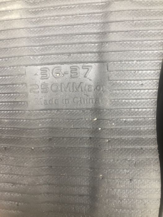 Шлепки на платформе