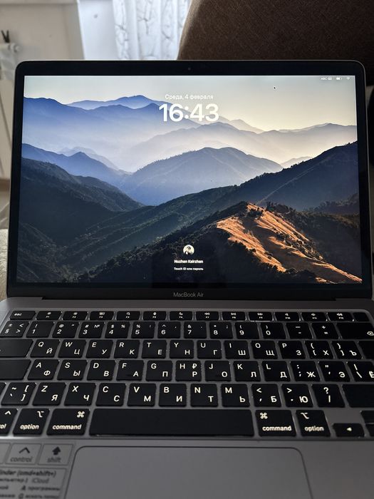 Ноутбук Apple Macbook Air 13 2020 M1 8/256gb