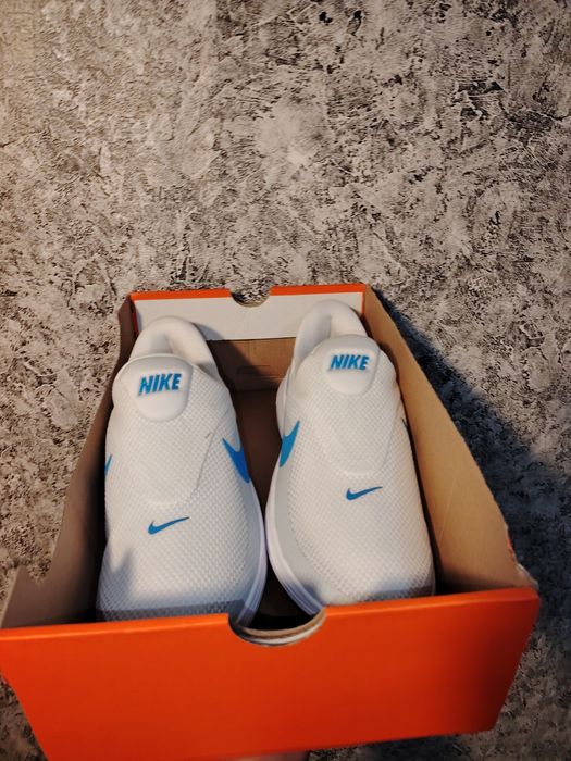 Прадам мужские кроссовки Nike Revolution 8 EasyOn