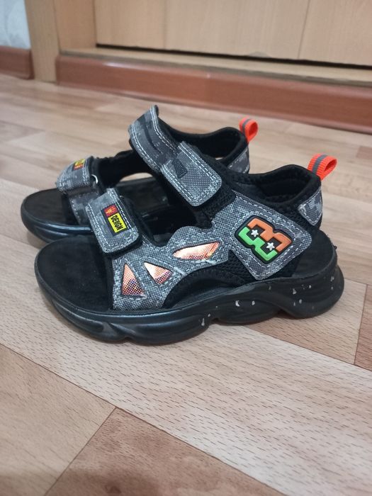 Сандальи детские