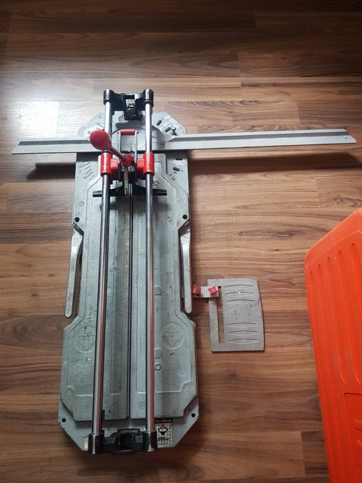 Mașină de tăiat plăci ceramice Rubi TX-700-N