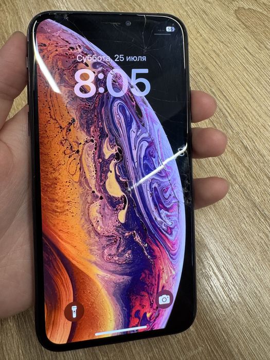 Продам Айфон xs 64 гб