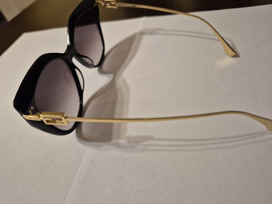 Vând ochelari Fendi Baguette