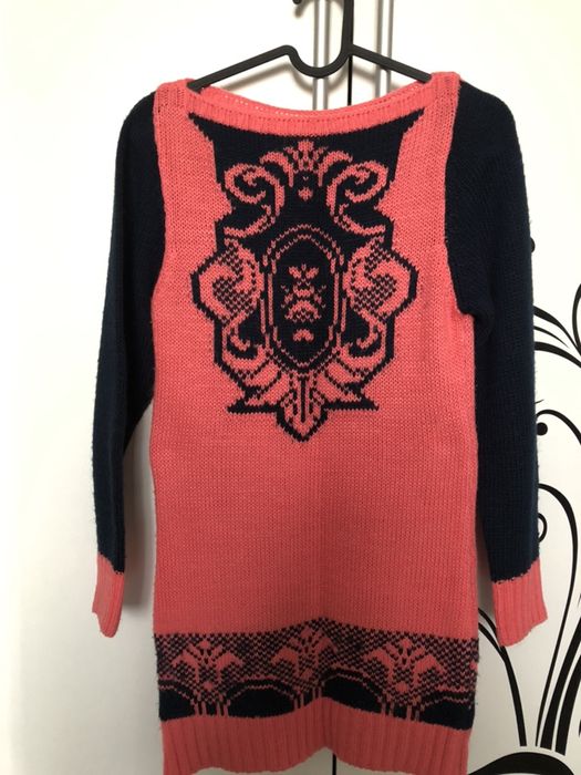 Продаются кофты,свитера.