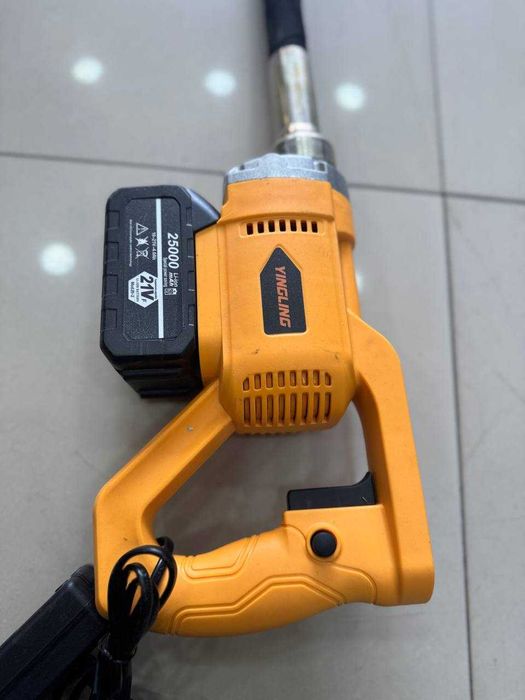 Ручной вибратор 1.5m от Fora