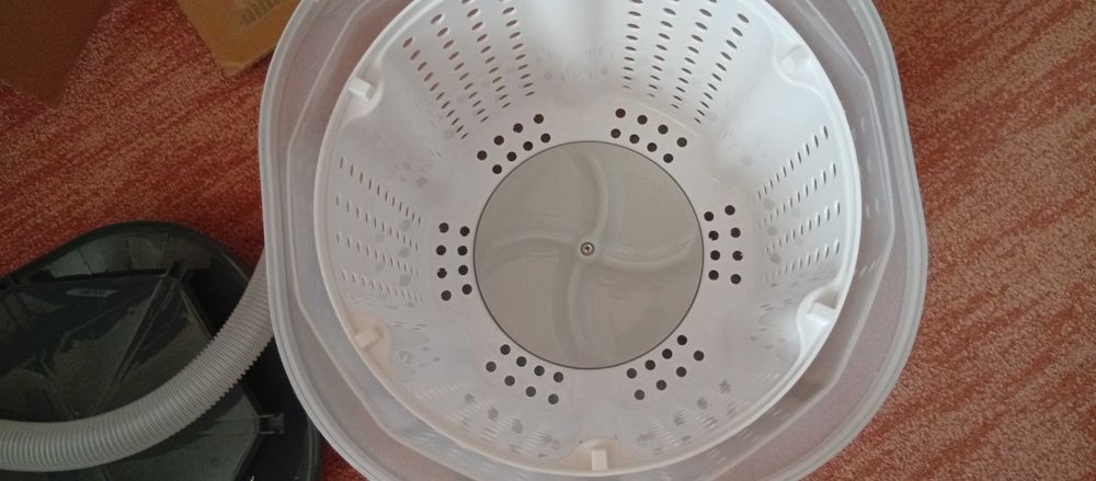 Masina de spalat rufe portabila camping cu centrifuga