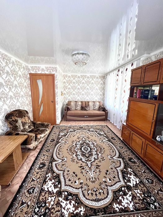 Продаётся 2 комн квартира