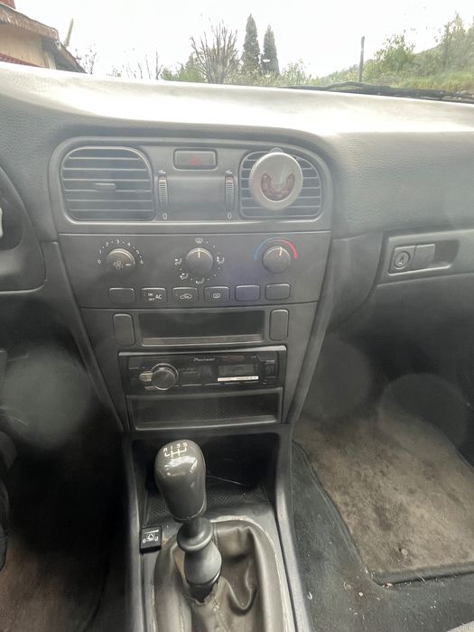 Volvo V40 1.6/109 коня