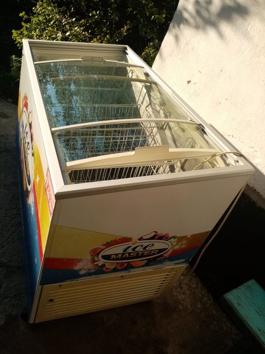 Продам морозильник