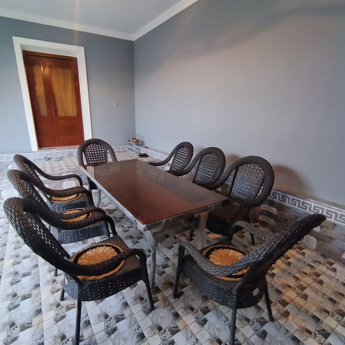 Катта ва чиройли ховли сотилади