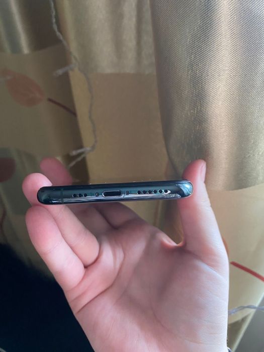 Срочно продам Iphone 11 pro