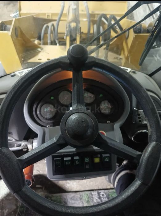 Подам погрузчик