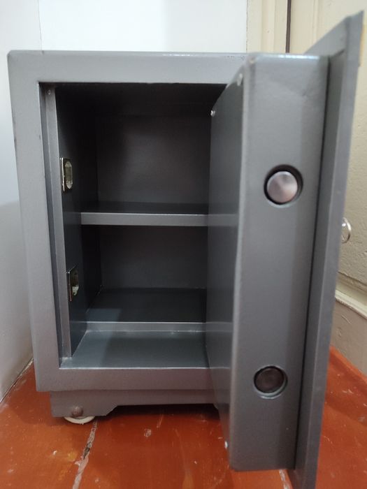 Сейф огнестойкий