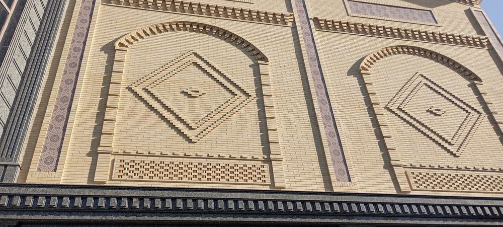 Samarqand va Eron gʻishtlari terish xizmati