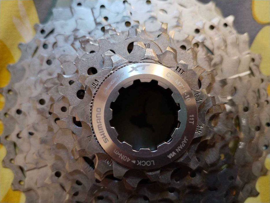 Продам кассету Shimano XT