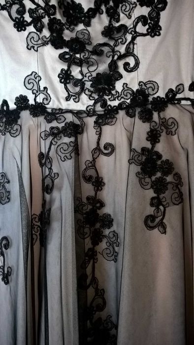 Rochie de ocazie cu tul si dantela aplicata UNICAT