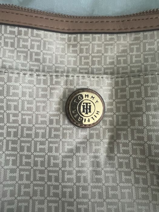 Дамска чанта Tommy Hilfiger