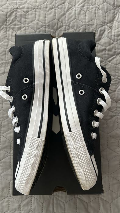 Черни Converse 38.5