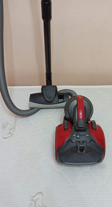 Пылесос Samsung  Cyclone