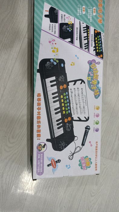 Продам игрушки в упаковке за пол цены