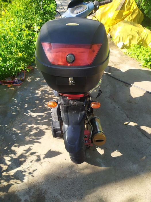 Срочно продаётся скутер.