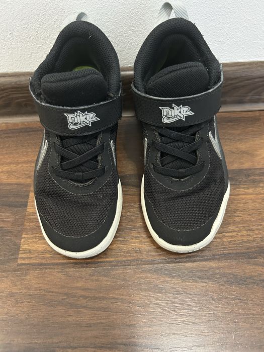 Pantofi sport baieti Nike marimea 28