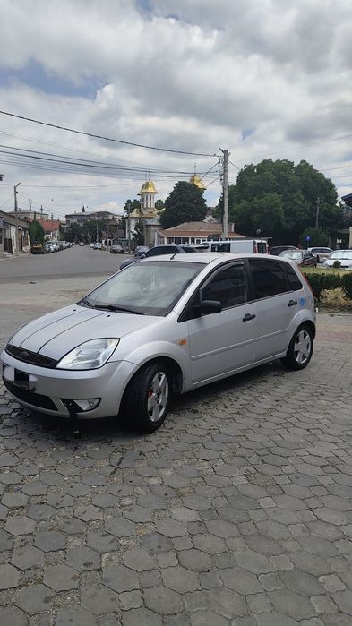 Ford fiesta benzina