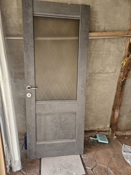 Uși  de interior noi nemontate