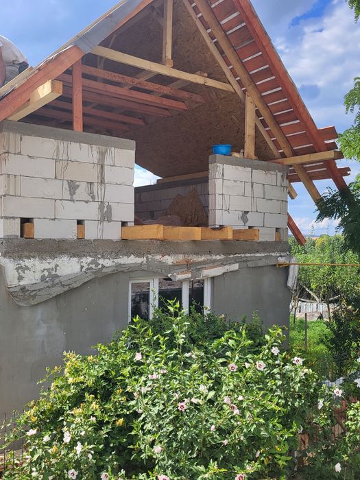 Servicii complete de dulgherie, execuție și reparații acoperișuri