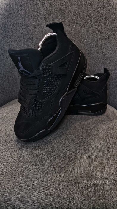 Оригинални мъжки маратонки- Jordan 4